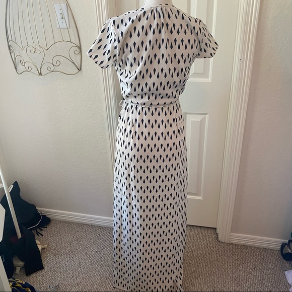 Lulu’s wrap dress - Picture 5 of 5